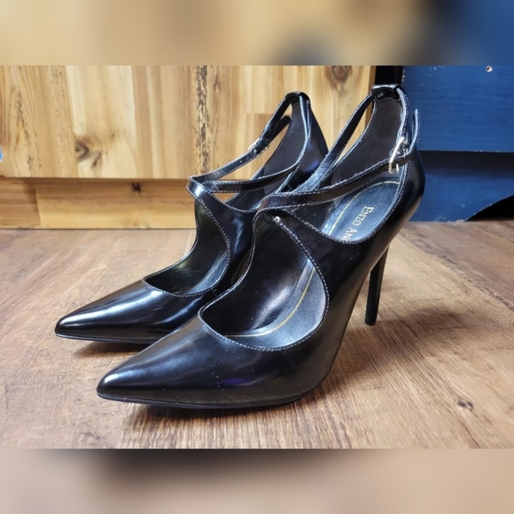 Enzo Angiolini cross strap pointy toe pumps - Picture 1 of 9